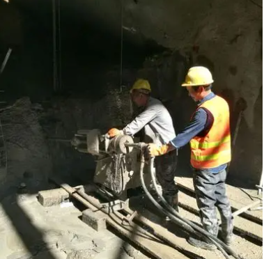 爱民水下抗分散灌浆料特点 水下不分散注浆料介绍